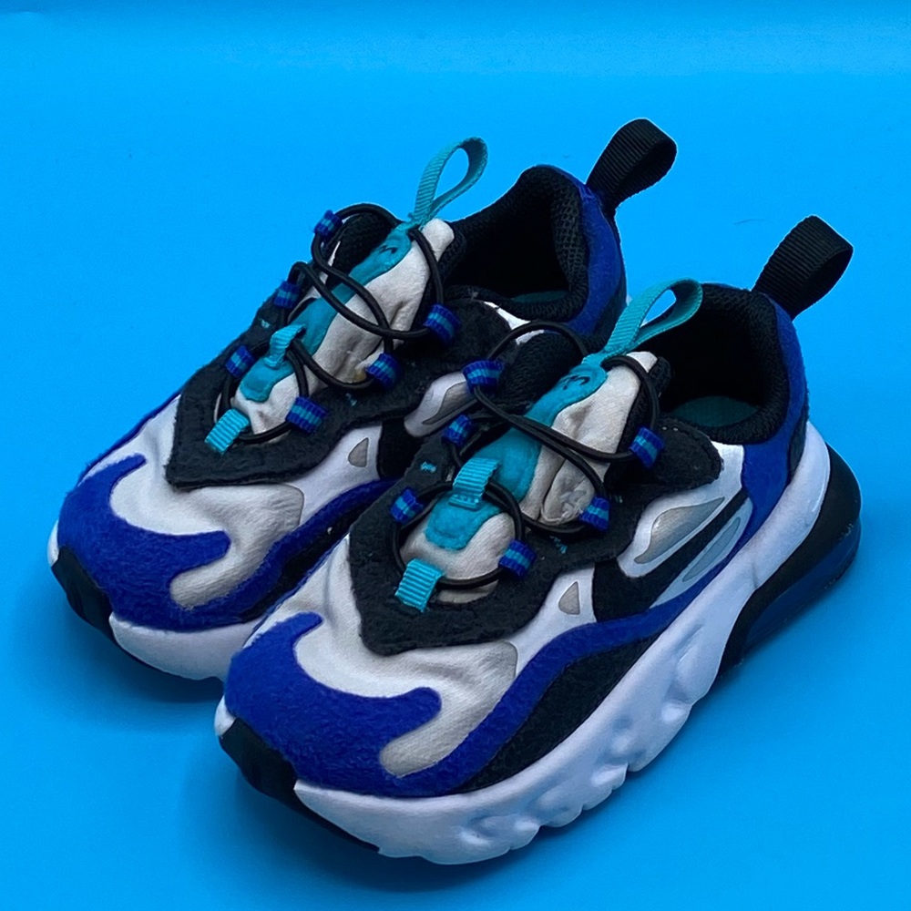 Nike Air Max 270‎ RT